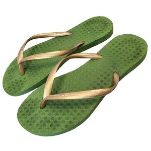 Green Flip Flops Women's 8/9 Sustainable Military Green w/ Golden Straps Sandals